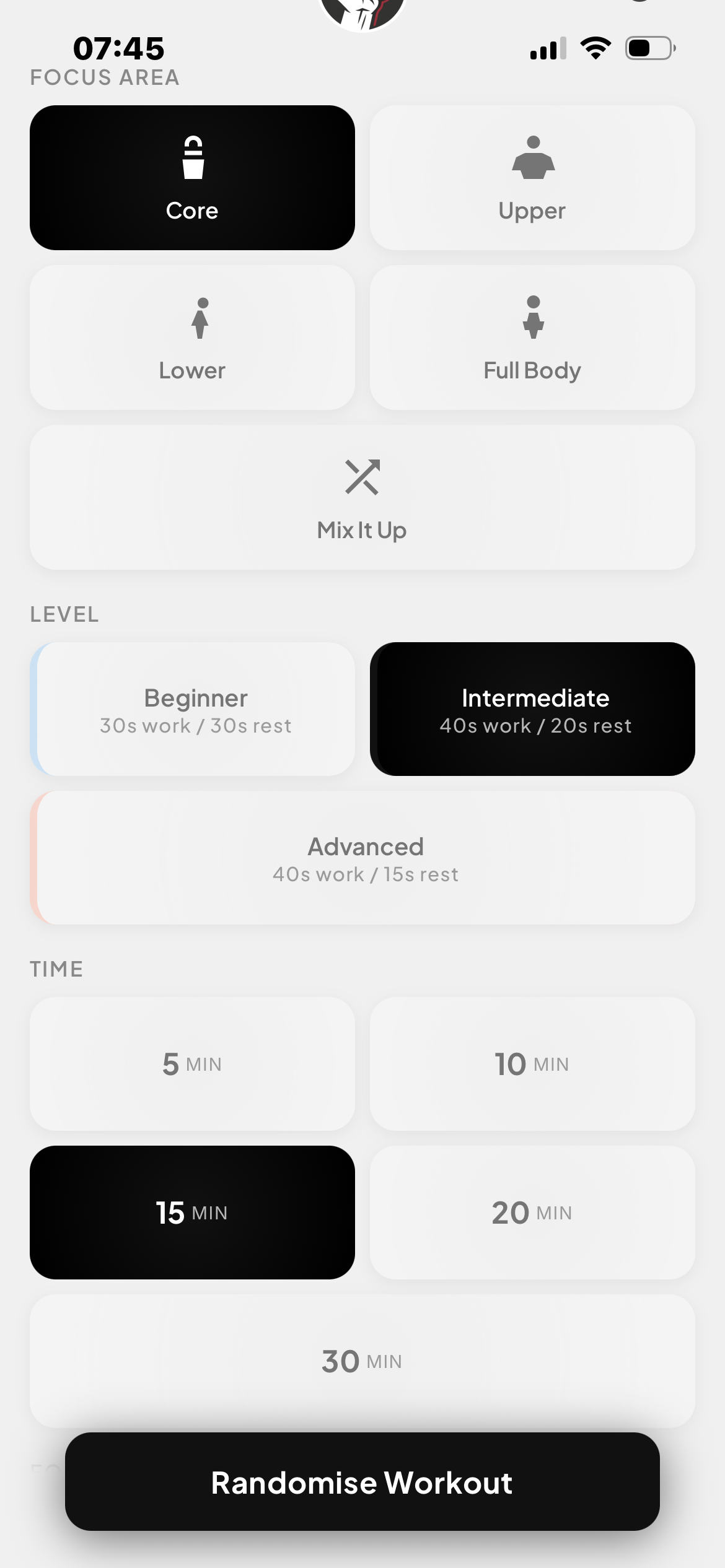 Equipment selection screen showing bodyweight, dumbbells, kettlebells and gym options