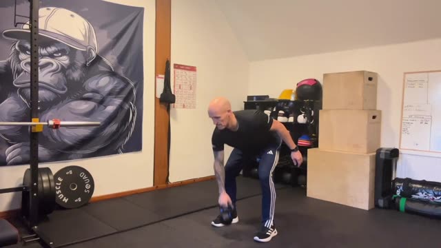 Alternating bent-over kettlebell row