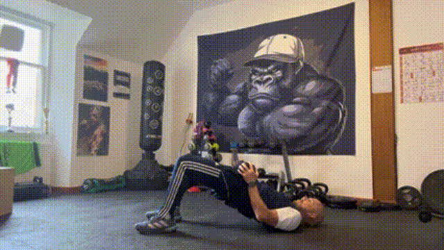 Dumbbell glute bridge hold