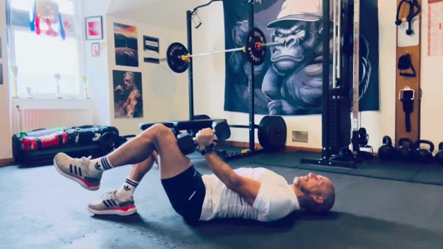 Dumbbell single-leg hip thrust