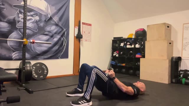 Kettlebell glute bridge pulse