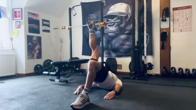 Single-leg glute bridge hold