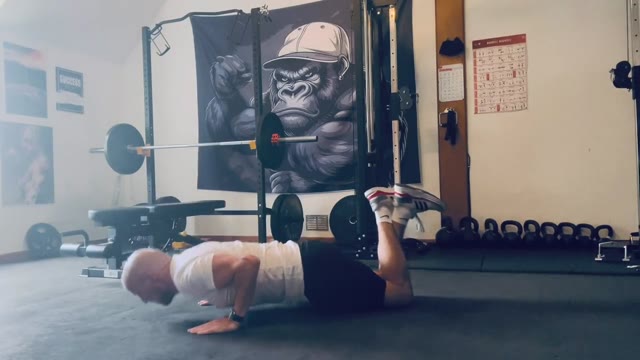 Knee press-up