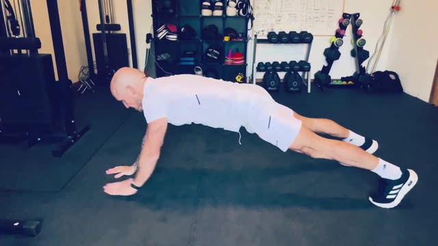 Plank walkout