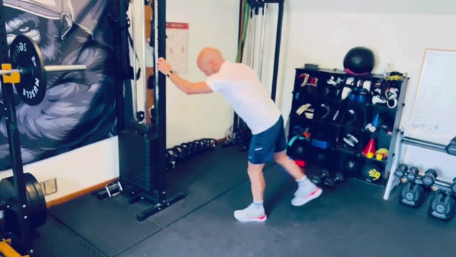 Single-leg RDL
